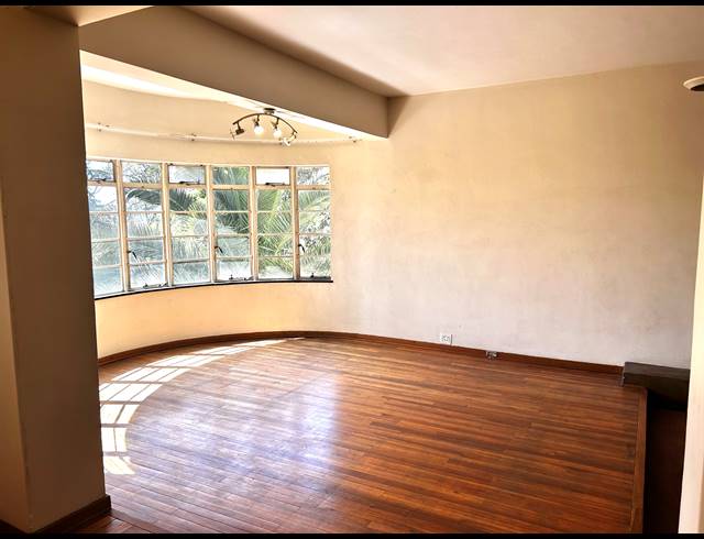 2 BEDROOM APARTMENT FOR SALE IN HOUGHTON ESTATE